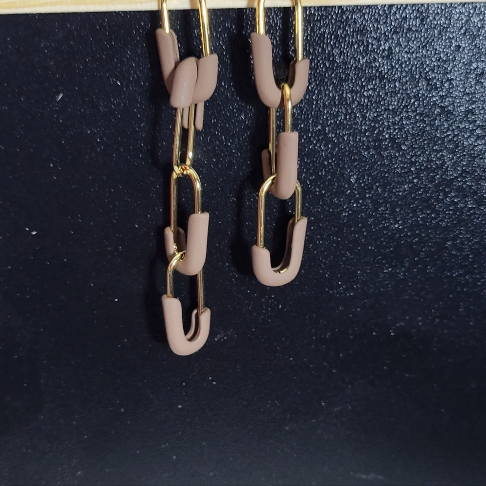🔥 BUNDLE DEAL: 3 for $25 OR 5 for $50 Brown and Gold Chain Earrings